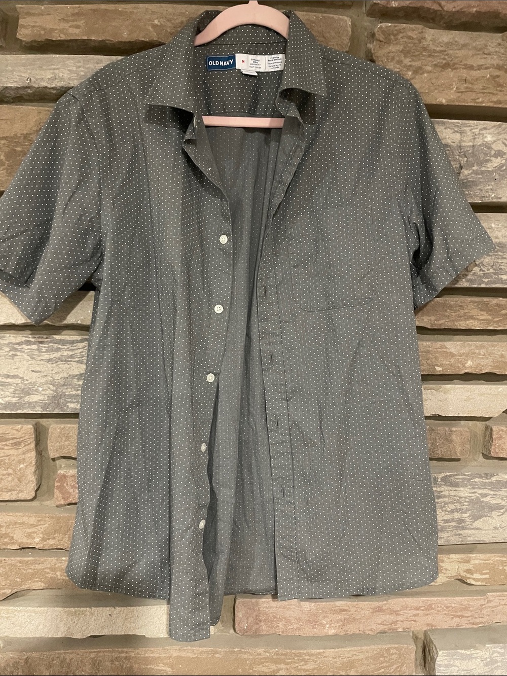 Old Navy Men's Gray Short-Sleeve Dot-Print Button-Down Shirt